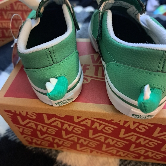 Toddler and baby dinosaur vans slip ons - Picture 5 of 7